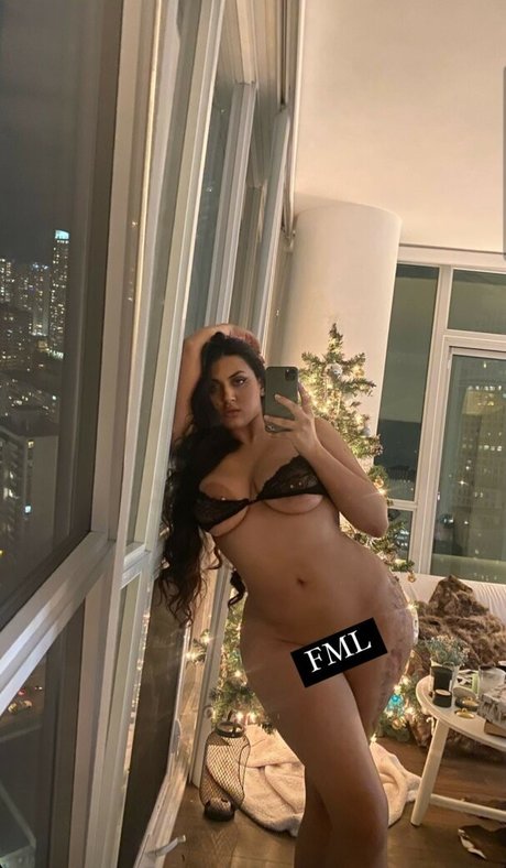 Shadowsey naked pornstar picture