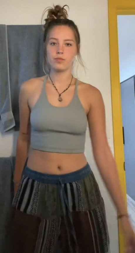 Peyton Coffee erotic model photos