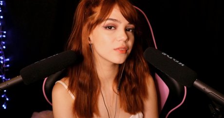 Maimy ASMR model perfect pics