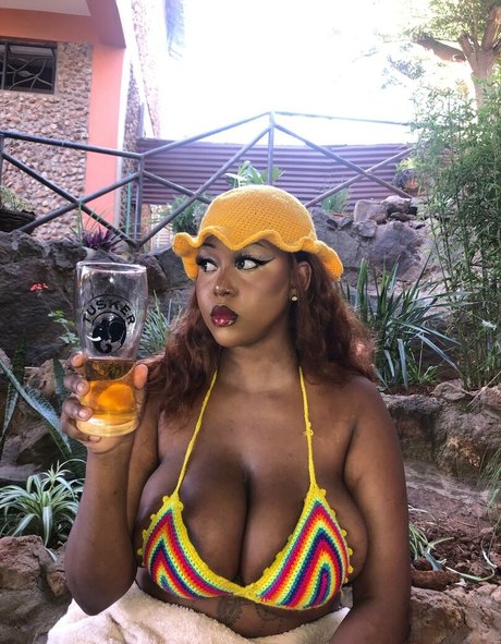 Bigtitti3barbie model pretty pic