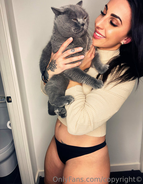 Amanda Micallef erotic pornstar images