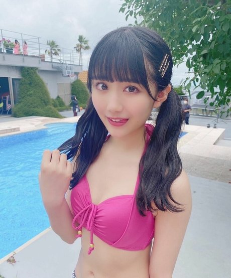 Abe Yumeri naked actress images