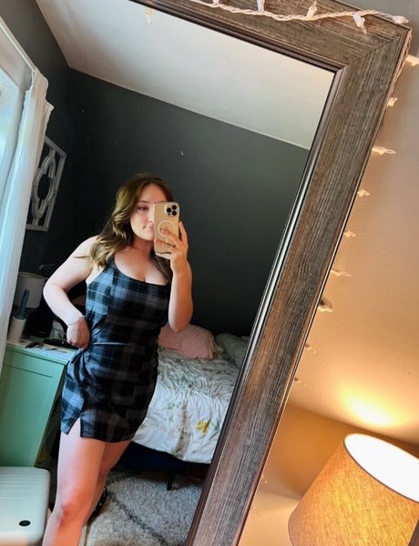 Julia tv exclusive model photos