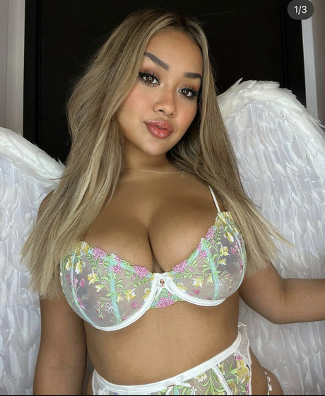 SandraXO naked actress img