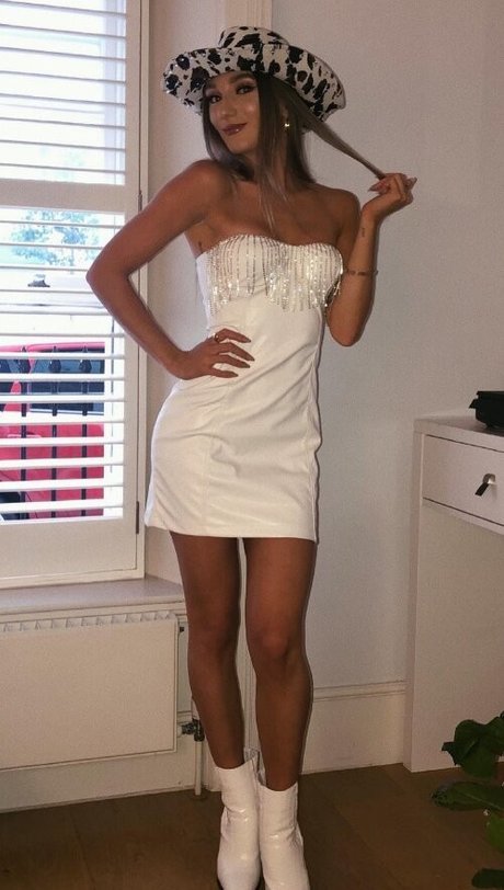 Ellyserose xxx star pic