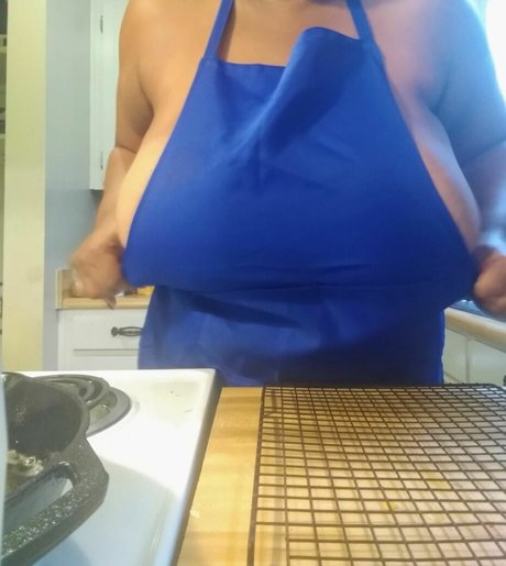 randiraige model exclusive photos