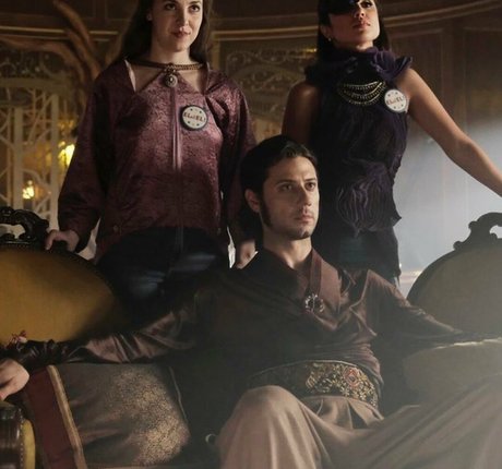 Summer Bishil star exclusive photo