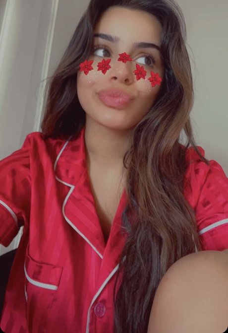 Celina Sharma star pictures