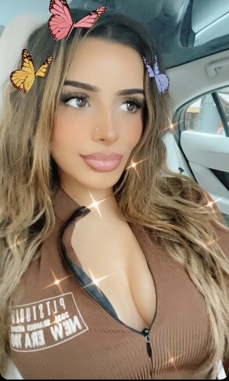 Celina Sharma star nudes img