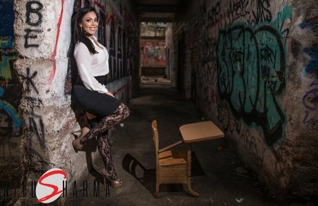 Nitu Sharma model beautiful picture