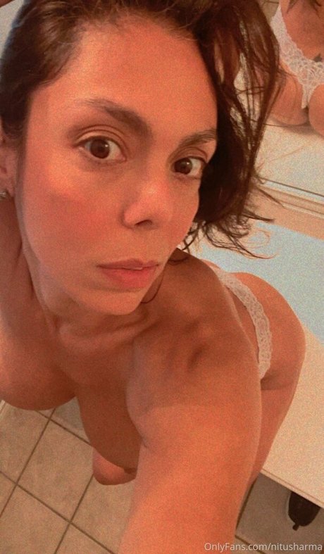 Nitu Sharma star sexy picture