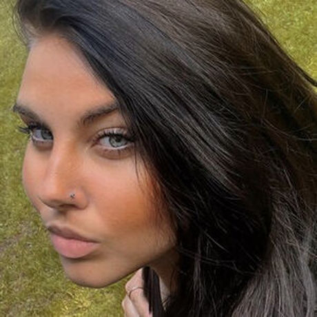 Thehostwiththemost high quality model images