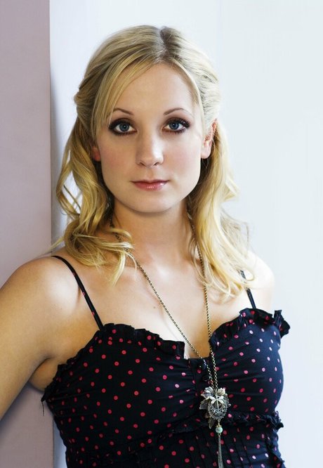 Joanne Froggatt pretty pornstar img