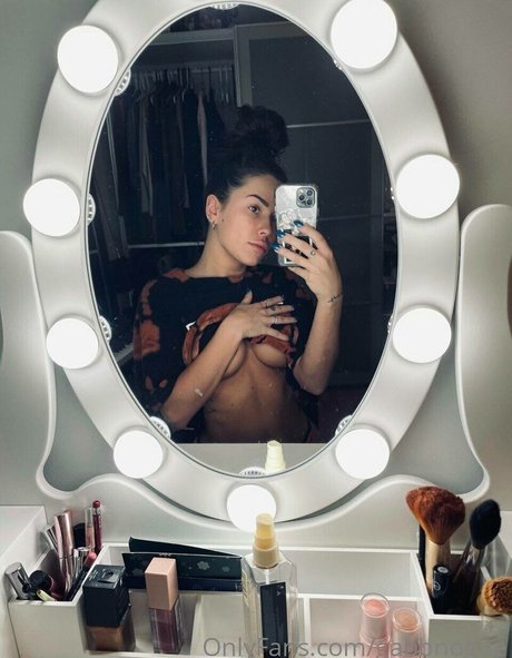 mature asian onlyfans exclusive photos