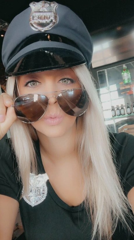 tight teen pussy onlyfans naked archive