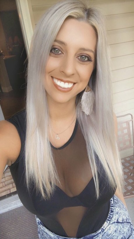 nude pregnant onlyfans porn gallery