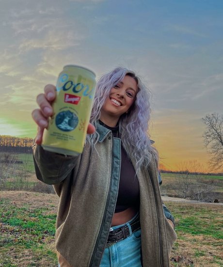 Hannah Murrell pretty pornstar archive