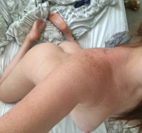 Chloe Rock model naked pics