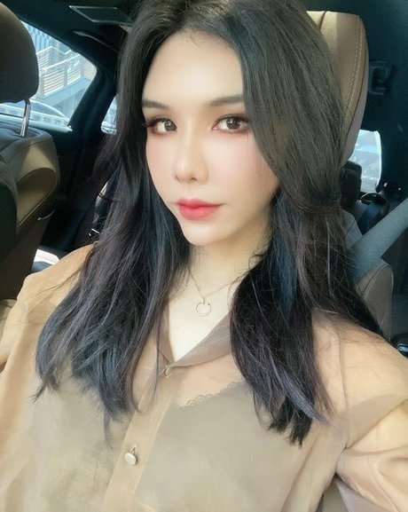 ts39505946 beautiful pornstar images