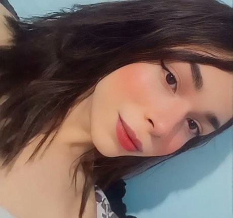 aysaw model adult photo