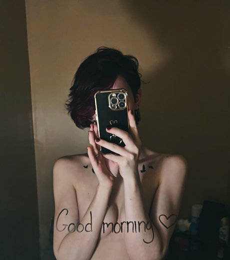 Twelveshade erotic star img