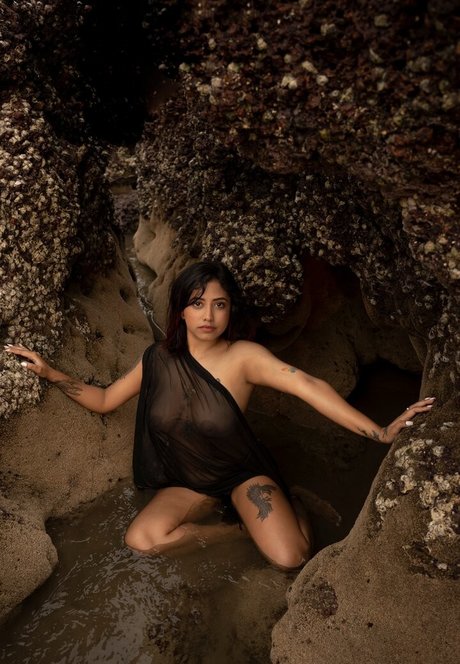 Contentyajnaseni adult actress pic