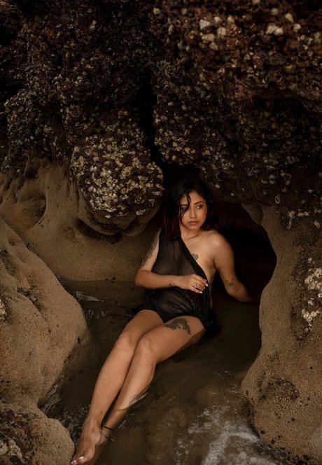 Contentyajnaseni model porn pics