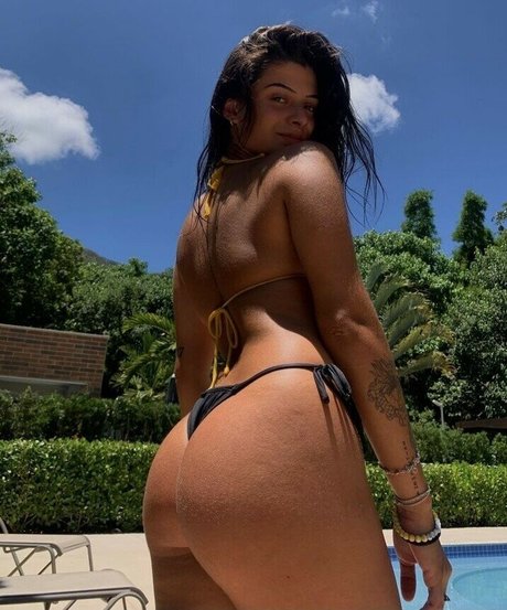 tavarezzzzzz hot star pic