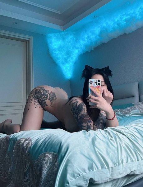 Songyuxin Hitomi adult model img