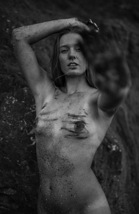 _sidneyann_ exclusive star photo