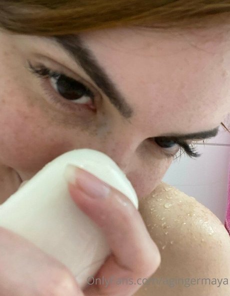 Gingermaya_ pornstar hot pic