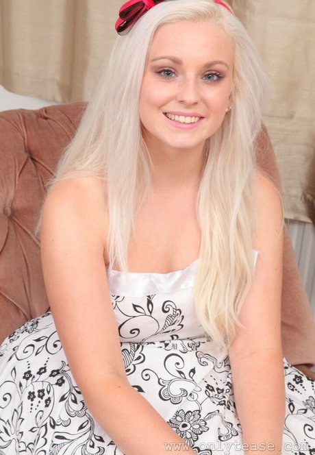 Hollie Sparrow star sex galleries