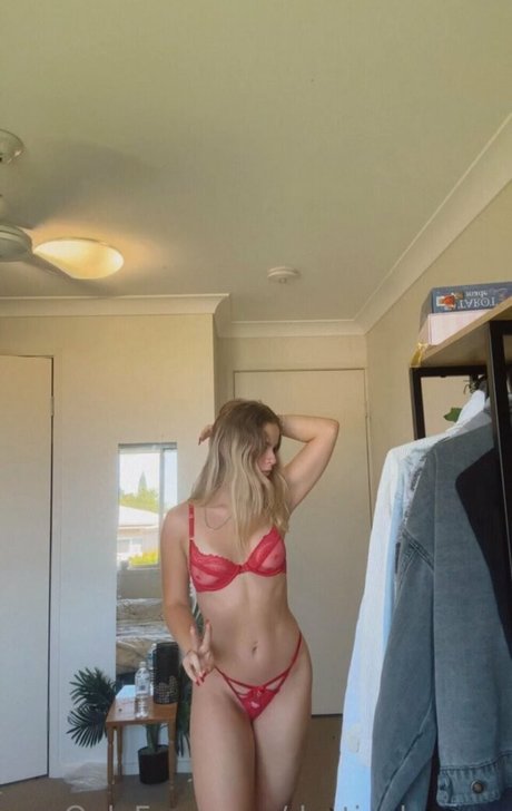 Destiny Henry model beautiful photos