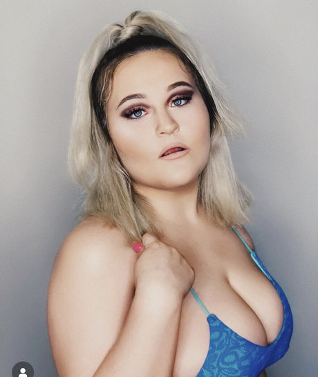 Brooklyn Barwick top star photos