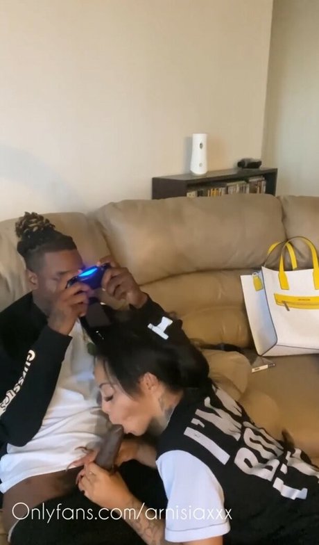 Arnisiaxxx model sex pics