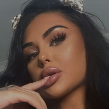 Lisabrowlandsx model nudes images