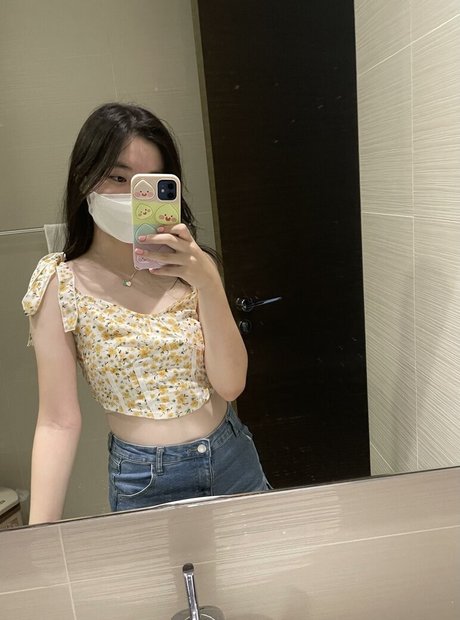 cutiebrookex pornstar naked image