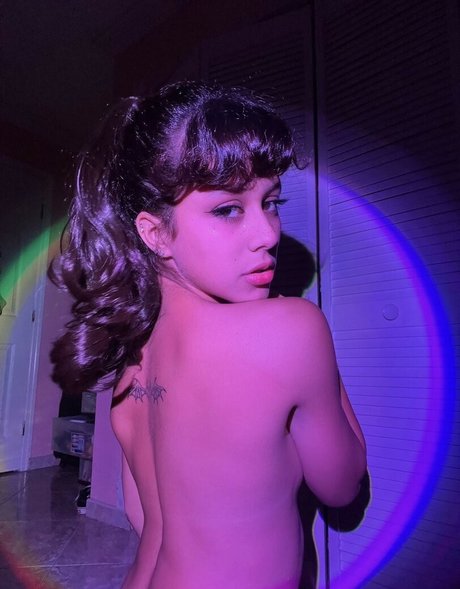 Littlebunnygirl erotic star photo