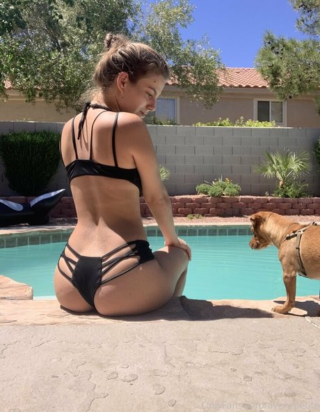 Avery Petite high quality pornstar pictures