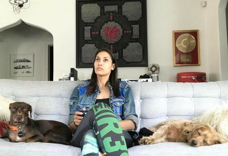 Janina Gavankar naked pornstar galleries