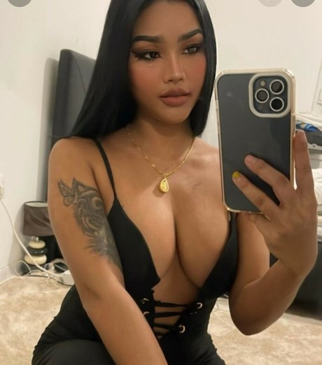 Crazymeena sex pornstar picture