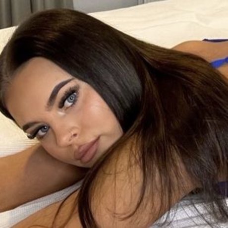 Emily Raine pornstar free gallery