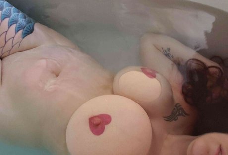 Mermaid Lunette model nudes galleries