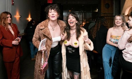 Raxkingisdead nude actress img