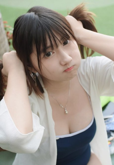 Dea Marella model nude image