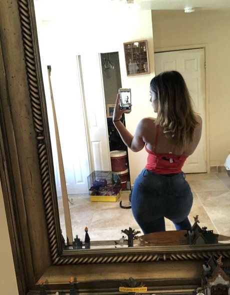 Latina California Girl xxx model image