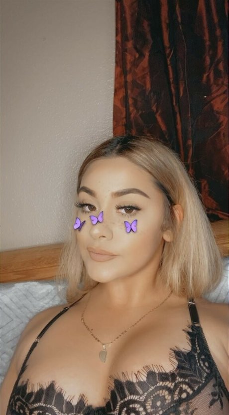 Latina California Girl star exclusive pic