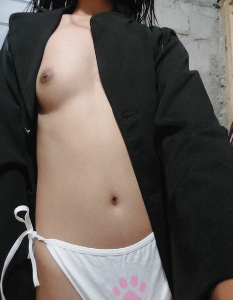 Skinny Lala model sex photos