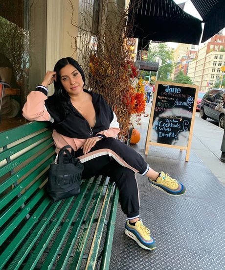 Laura Stylez pornstar xxx photos