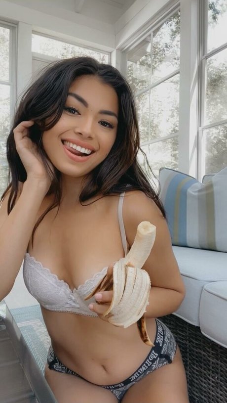 Rinka Moon sexy pornstar photo